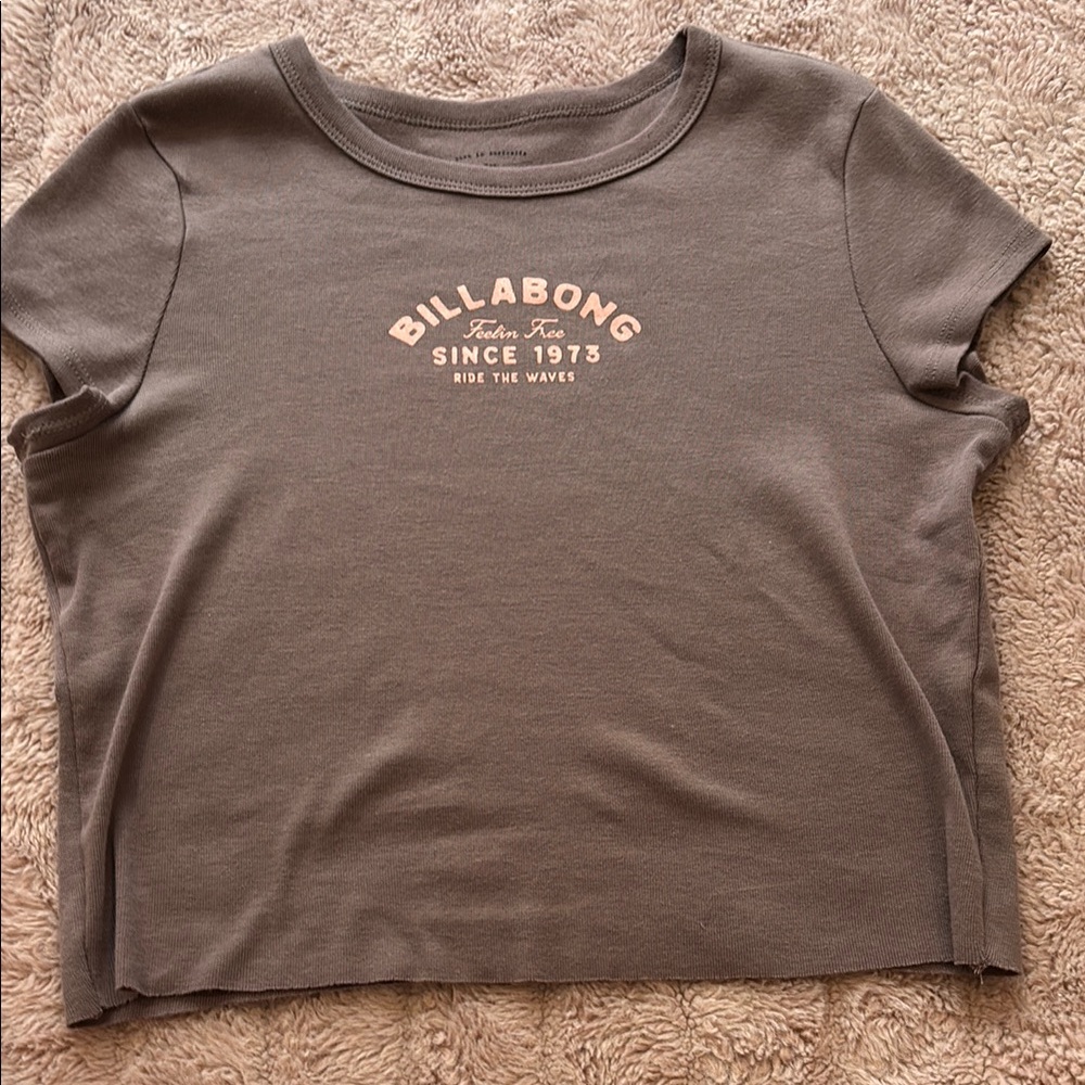 Billabong crop top (size M)